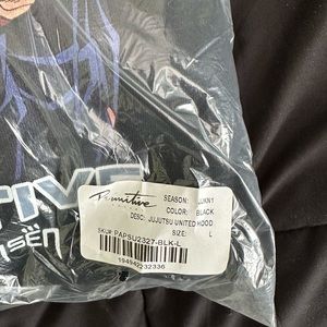 Primitive pullover sweatshirt size large